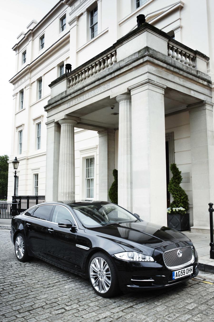  Jaguar XJ Saloon 2011 года  (фото 6 из 6)